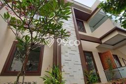 For Sale Rumah Mewah Exclusive di Cilandak, Jakarta Selatan For Sale Rumah Mewah Exclusive di Cilandak, Jakarta Selatan
