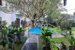 Hunian Mewah LB 550m2 Siap Huni Desain Elegan di Kemang, Jakarta Selatan Hunian Mewah LB 550m2 Siap Huni Desain Elegan di Kemang, Jakarta Selatan