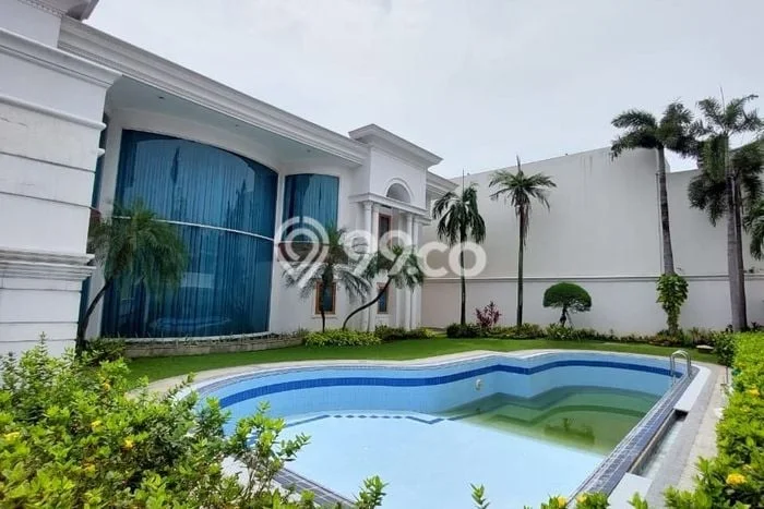 For Sale! Premium House LT 1241m2 Desain Elegan di Pondok Indah For Sale! Premium House LT 1241m2 Desain Elegan di Pondok Indah