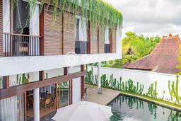 Ready to Use! Luxury House LT 680m2 Desain Elegan di Canggu Ready to Use! Luxury House LT 680m2 Desain Elegan di Canggu