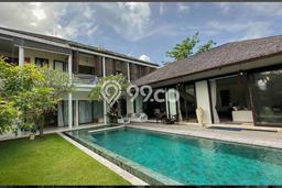 Rumah Elit Modern Tanpa Renovasi di canggu Badung Rumah Elit Modern Tanpa Renovasi di canggu Badung