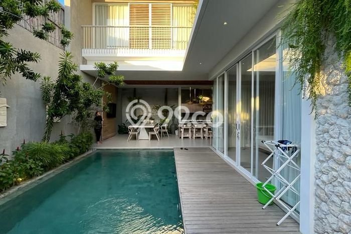Rumah Luxury Modern Siap Huni di Seminyak Badung Rumah Luxury Modern Siap Huni di Seminyak Badung
