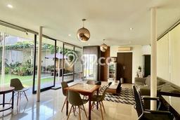 Unit Komersial Dijual di Kebayoran Baru Jakarta Selatan Luas Bangunan 100m2 Unit Komersial Dijual di Kebayoran Baru Jakarta Selatan Luas Bangunan 100m2