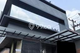 Unit Kantor Dijual di Jakarta Selatan LT 635m2 & LB 1800m2 Unit Kantor Dijual di Jakarta Selatan LT 635m2 & LB 1800m2