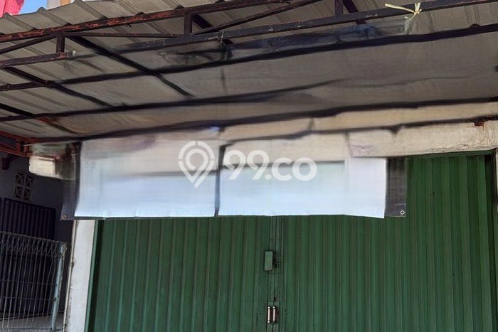 Disewakan Ruko komersial di Labuan luas bangunan 160m2 Disewakan Ruko komersial di Labuan luas bangunan 160m2