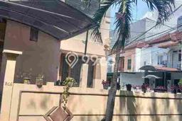For Sale Hunian Rumah Terawat 4 Kamar di Alun-alun Contong, Surabaya For Sale Hunian Rumah Terawat 4 Kamar di Alun-alun Contong, Surabaya