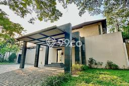 Ready to Use! Premium House LT 552m2 Desain Modern di Surabaya Kota Ready to Use! Premium House LT 552m2 Desain Modern di Surabaya Kota