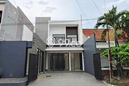 For Sale Rumah Mewah Exclusive di Rungkut, Surabaya For Sale Rumah Mewah Exclusive di Rungkut, Surabaya