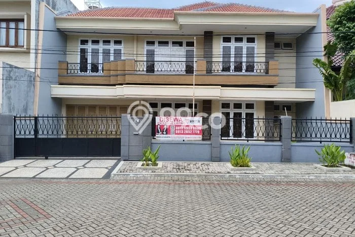 Rumah Disewakan Surabaya LT 375m2 LB 500m2 Kawasan Galaxy Rumah Disewakan Surabaya LT 375m2 LB 500m2 Kawasan Galaxy