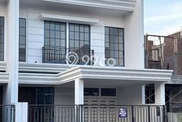 Dijual Rumah Mewah Megah Dengan View Cantik di Galaxy, Surabaya Dijual Rumah Mewah Megah Dengan View Cantik di Galaxy, Surabaya