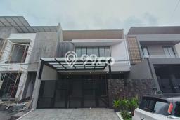 Ready to Use! Premium House LT 207m2 Desain Elegan di Galaxy Ready to Use! Premium House LT 207m2 Desain Elegan di Galaxy