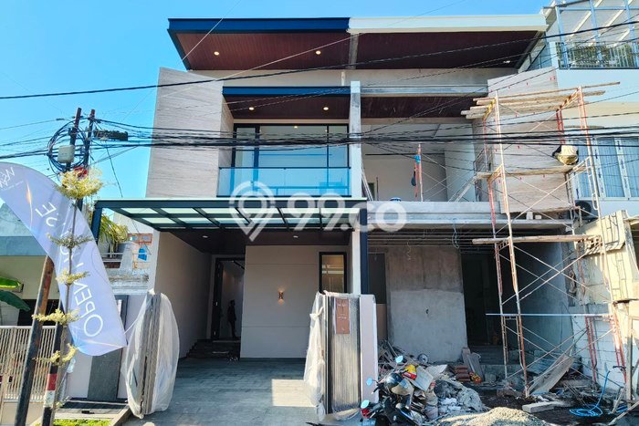 For Sale! Premium House LT 137m2 Desain Elegan di hr muhammad For Sale! Premium House LT 137m2 Desain Elegan di hr muhammad