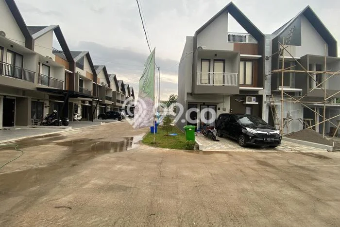 Rumah Luas Asri 2 KT Siap Huni di Pondok Gede Jakarta Timur Rumah Luas Asri 2 KT Siap Huni di Pondok Gede Jakarta Timur