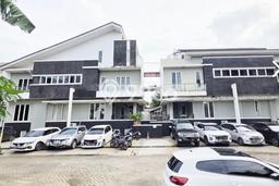Aset Investasi! Kost Dijual di Karawaci, Tangerang, 20 KT, 20 KM, Luas 730m2 Aset Investasi! Kost Dijual di Karawaci, Tangerang, 20 KT, 20 KM, Luas 730m2
