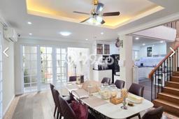Ready to Use! Premium House LT 156m2 Desain Elegan di Bintaro Ready to Use! Premium House LT 156m2 Desain Elegan di Bintaro