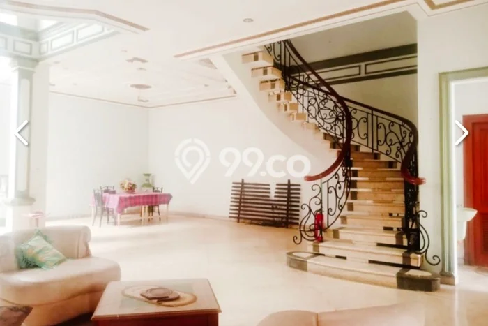 Rumah Luxury Modern Siap Huni di Bintaro Jakarta Selatan Rumah Luxury Modern Siap Huni di Bintaro Jakarta Selatan