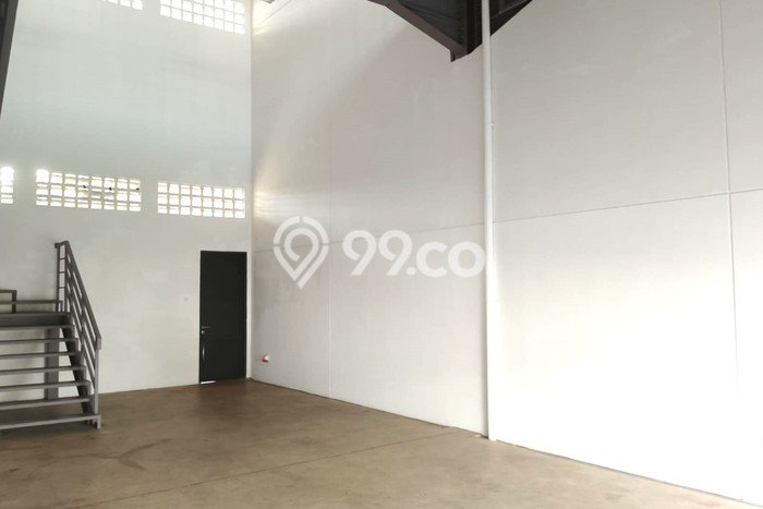 Untuk Disewa Gudang di BSD Tangerang Selatan LT 120m2, LB 211m2 Untuk Disewa Gudang di BSD Tangerang Selatan LT 120m2, LB 211m2