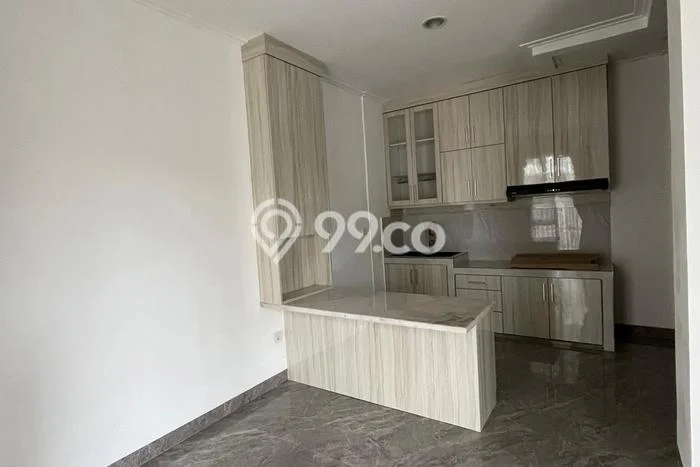 Disewakan! Rumah 2 Kamar Tidur &
1 Kamar Mandi di Pantai Indah Kapuk 2, Jakarta Utara Disewakan! Rumah 2 Kamar Tidur &
1 Kamar Mandi di Pantai Indah Kapuk 2, Jakarta Utara