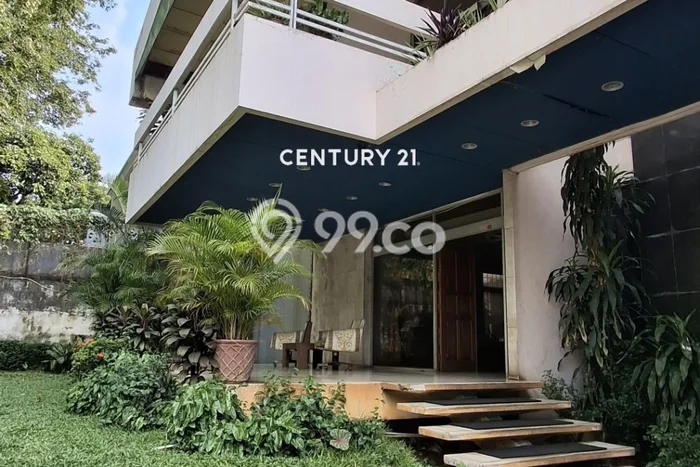Rumah Eksklusif Dijual LT 891m2 di Kebayoran Lama, Jakarta Selatan Rumah Eksklusif Dijual LT 891m2 di Kebayoran Lama, Jakarta Selatan