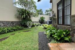 Rumah Mewah LB 180m2 Siap Huni Desain Elegan di Bintaro, Tangerang Selatan Rumah Mewah LB 180m2 Siap Huni Desain Elegan di Bintaro, Tangerang Selatan