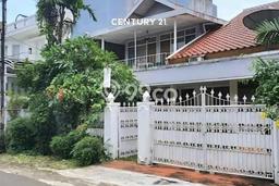 Siap Huni Hunian Elit 8 Kamar di Kebayoran Baru Dekat ke Mana Pun Siap Huni Hunian Elit 8 Kamar di Kebayoran Baru Dekat ke Mana Pun