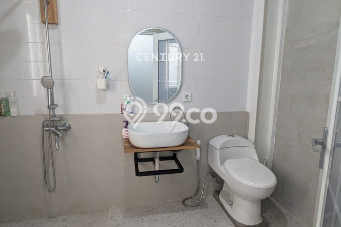 For Sale Hunian Rumah Terawat 4 KT di Graha Raya, Tangerang For Sale Hunian Rumah Terawat 4 KT di Graha Raya, Tangerang