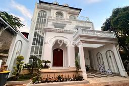 Dijual Rumah Luas Elegan Dengan View Cantik di Bintaro, Tangerang Selatan Dijual Rumah Luas Elegan Dengan View Cantik di Bintaro, Tangerang Selatan