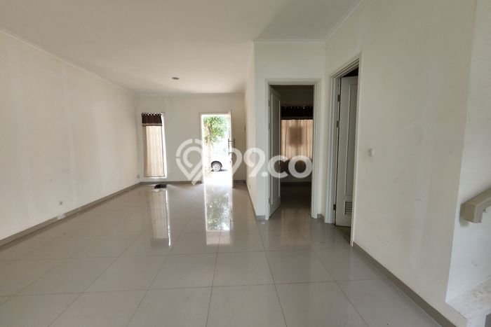Hunian Nyaman Asri 3 KT Siap Huni di Suvarna Sutera Tangerang Hunian Nyaman Asri 3 KT Siap Huni di Suvarna Sutera Tangerang