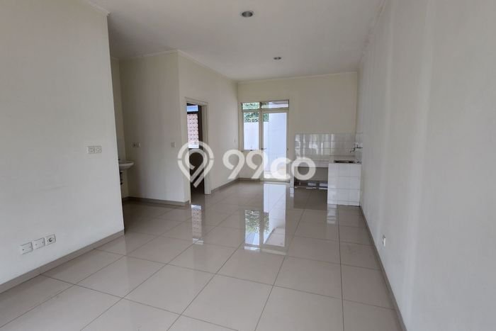 Hunian Nyaman Asri 2 KT Siap Huni di Suvarna Sutera Tangerang Hunian Nyaman Asri 2 KT Siap Huni di Suvarna Sutera Tangerang