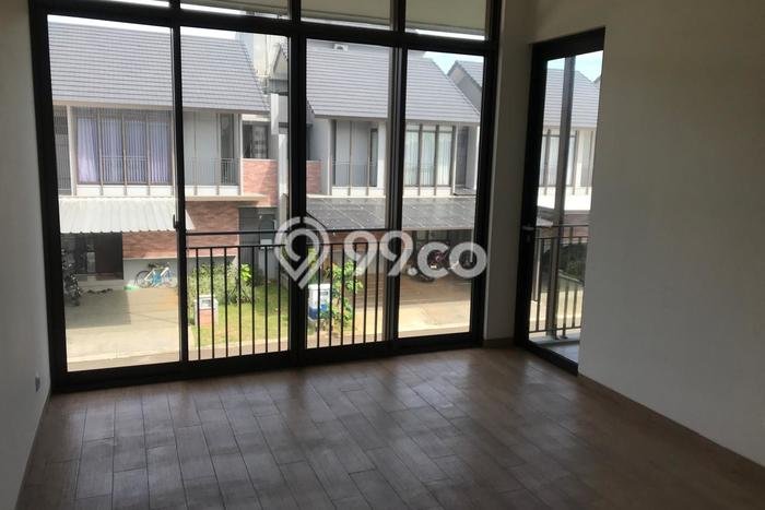 Jual Rumah Modern 4 KT di Suvarna Sutera, Tangerang Jual Rumah Modern 4 KT di Suvarna Sutera, Tangerang