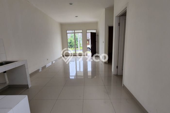 Hunian Nyaman Asri 2 KT Siap Huni di Suvarna Sutera Tangerang Hunian Nyaman Asri 2 KT Siap Huni di Suvarna Sutera Tangerang