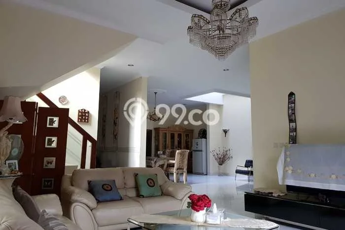Hunian Mewah Siap Huni LT 300m2 di Grogol Petamburan, Jakarta Barat Hunian Mewah Siap Huni LT 300m2 di Grogol Petamburan, Jakarta Barat