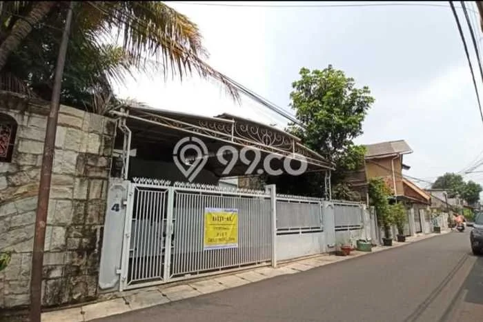 Rumah Luxury Modern Tanpa Renovasi di Cawang Jakarta Timur Rumah Luxury Modern Tanpa Renovasi di Cawang Jakarta Timur