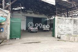 Disewakan Gudang di Kawasan Ramai Surabaya Kota Luas 1000m2 Disewakan Gudang di Kawasan Ramai Surabaya Kota Luas 1000m2