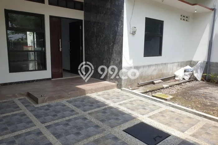 Rumah Modern Minimalis 3 Kamar Bisa Langsung Pindah di Taman Rumah Modern Minimalis 3 Kamar Bisa Langsung Pindah di Taman