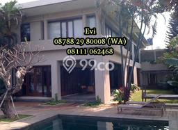 Dijual Rumah Luas Elegan Dengan View Cantik di Kemang, Jakarta Selatan Dijual Rumah Luas Elegan Dengan View Cantik di Kemang, Jakarta Selatan