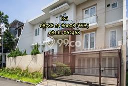 Ready to Use! Luxury House LT 298m2 Desain Elegan di Pondok Indah Ready to Use! Luxury House LT 298m2 Desain Elegan di Pondok Indah