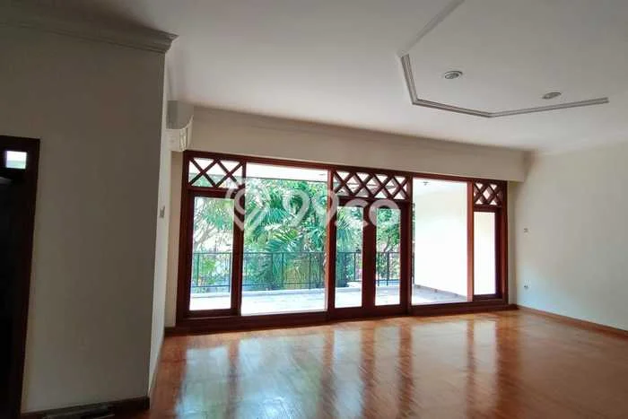 Hunian Modern Dikontrakkan 5 Kamar di Mampang Prapatan Boleh Nego Hunian Modern Dikontrakkan 5 Kamar di Mampang Prapatan Boleh Nego