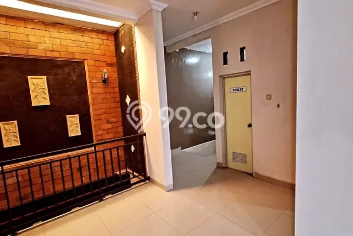 Jual Rumah Bagus Siap Huni LB 160m2 di Kartasura, Sukoharjo Jual Rumah Bagus Siap Huni LB 160m2 di Kartasura, Sukoharjo