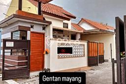 Siap Huni Rumah Minimalis & Modern LB 50m2 di Gentan Siap Huni Rumah Minimalis & Modern LB 50m2 di Gentan