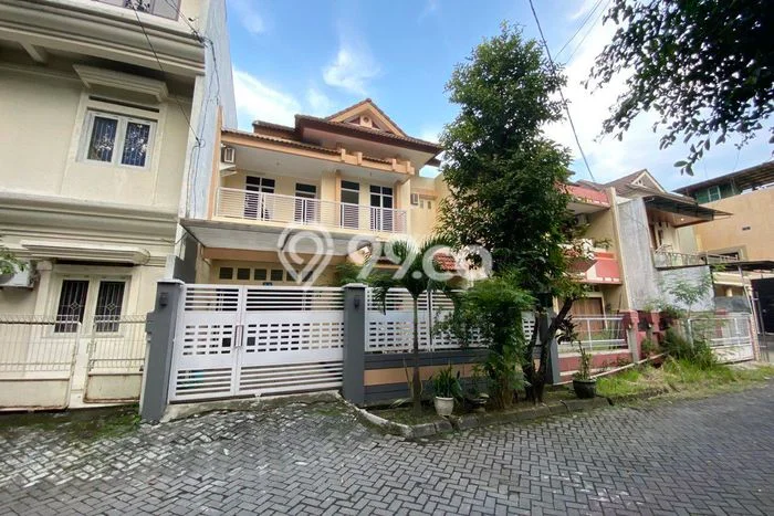 Rumah Elit Modern Tanpa Renovasi di Solo Baru Surakarta Rumah Elit Modern Tanpa Renovasi di Solo Baru Surakarta