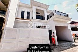 Rumah Modern Cantik 4 Kamar Siap Huni di Gentan Rumah Modern Cantik 4 Kamar Siap Huni di Gentan
