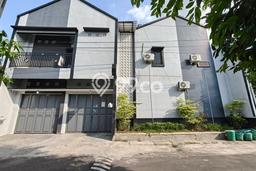 Rumah Kost untuk Dijual di Kartasura dengan 20 KT, 20 KM, Luas 400m2 Rumah Kost untuk Dijual di Kartasura dengan 20 KT, 20 KM, Luas 400m2