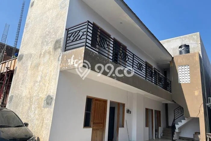 Rumah Kost untuk Dijual di Banjarsari dengan 8 KT, 8 KM, Luas 180m2 Rumah Kost untuk Dijual di Banjarsari dengan 8 KT, 8 KM, Luas 180m2