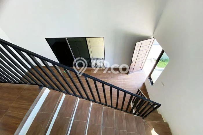 Lokasi strategis! Rumah siap pakai dikontrakkan di Jaten LB 80m2 Lokasi strategis! Rumah siap pakai dikontrakkan di Jaten LB 80m2