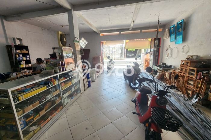 INVESTASI POTENSIAL! Komersial Kawasan Jaten, Luas 180m2m², Area Komersial INVESTASI POTENSIAL! Komersial Kawasan Jaten, Luas 180m2m², Area Komersial