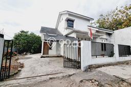 Rumah Strategis Modern Lb 90m2 di Kartosuro, Solo Rumah Strategis Modern Lb 90m2 di Kartosuro, Solo