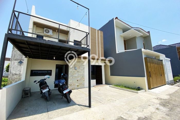 Lokasi strategis! Rumah siap pakai dikontrakkan di Jaten LB 80m2 Lokasi strategis! Rumah siap pakai dikontrakkan di Jaten LB 80m2