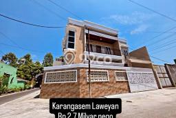 Rumah Eksklusif Dijual LT 166m2 di Laweyan, Solo Rumah Eksklusif Dijual LT 166m2 di Laweyan, Solo
