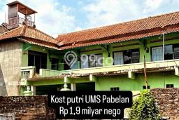 Rumah Kost untuk Dijual di Kartasura dengan 11 KT, 10 KM, Luas 200m2 Rumah Kost untuk Dijual di Kartasura dengan 11 KT, 10 KM, Luas 200m2
